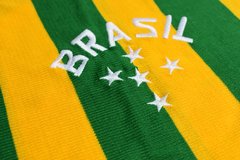 Camisa Retrô Brasil Listrada + Brinde Exclusivo na internet