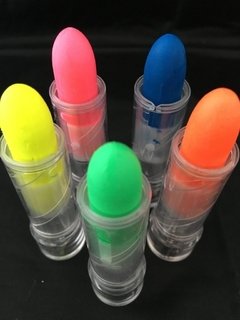 MAQUILLAJE FLUO