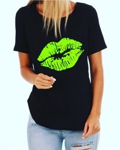 Remera kiss verde fluo