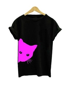 Remera gato color rosa flúo