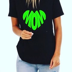 Remera “mom”