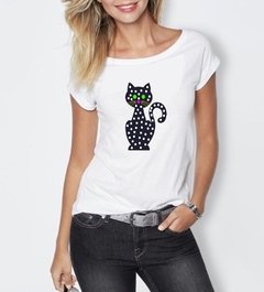 Remera gatito con agujeros