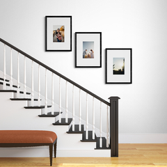 O Trio Nas Escadas - Foto Decor - Fotografia - 170x102cm - comprar online