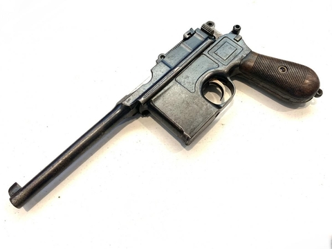 MAUSER C96 CON CULATIN CAL. 7,63mm USADA