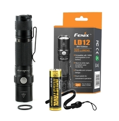 FENIX Linterna Tactica LD12 de 320 Lumens