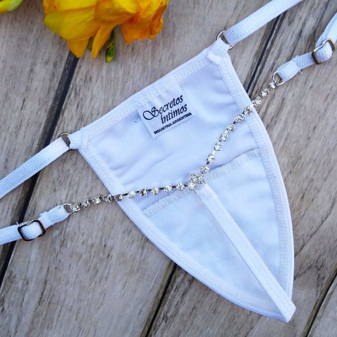 Less hilo STRASS en V Art. ST001 Secretos Intimos