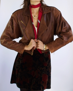 Jaqueta de couro Liz Roberts na internet