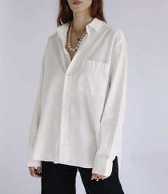Camisa branca Yves Saint Laurent na internet