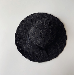 Chapéu fitas black na internet