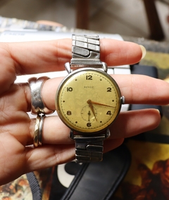 Royce Vintage 1950s Watch Swiss Movement Elegant Design