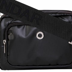 Imagen de CROSSBODY LAURA NEGRA METALICA