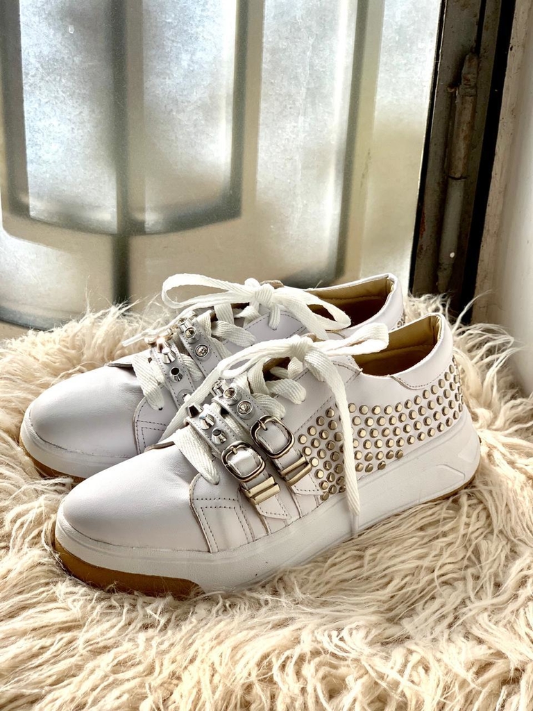 Zapatillas Madonna tachas Blancas Mithandbags