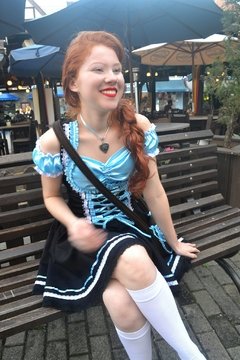 TRAJE DE FRIDA PARA OKTOBERFEST - ELSA - buy online