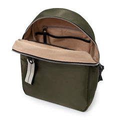 Imagen de Mochila Greta Tela Impermeable verde militar