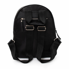 Mochila Greta Tela Impermeable negra - comprar online