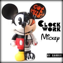 Clockwork Half Mickey Art Toy - comprar online