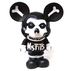 Misfits Mickey Art Toy - tienda online