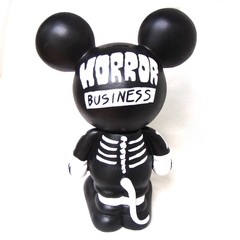 Misfits Mickey Art Toy en internet