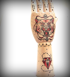 Tiger Red Tat-a-Hand - comprar online