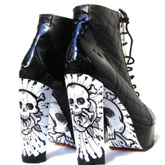 Skulls N' Roses Booties - comprar online