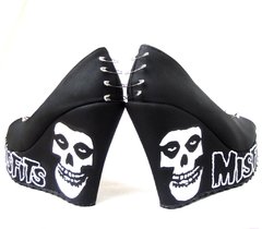 Imagen de Misfits Girl -Plataformas Abiertas