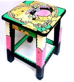 Bunny Girl Stool - comprar online