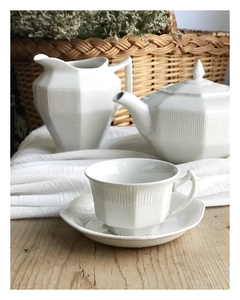 Taza de té con plato de loza inglesa blanca Woods & Sons - comprar online