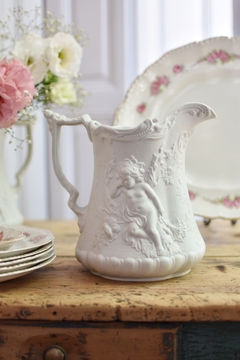 Jarra inglesa de porcelana Portmeirion Parian ware (mide 22 cm de alto y 22,5 cm de pico a asa) - comprar online
