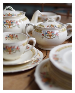 Juego de té y postre de loza inglesa Grindley creampetal para 6v(mínimo detalle en el pico, ver últimas fotos)