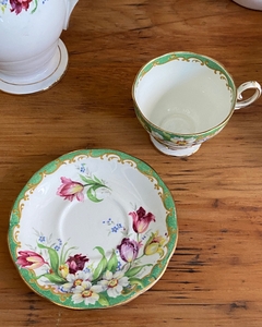 Demitasse de porcelana inglesa bone china Bell Narcisus - comprar online