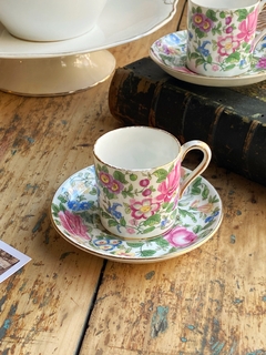 Taza de café con plato de porcelana inglesa bone china Crown Staffordshire (algo de desgaste en el dorado) - comprar online