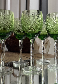 11 copas verdes talladas para vino blanco miden 16,5 cm de alto x 6 cm de diámetro - comprar online