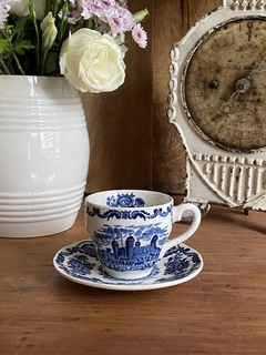 Pocillo de café con plato de loza inglesa Enoch Wedgwood Royal homes of Britain