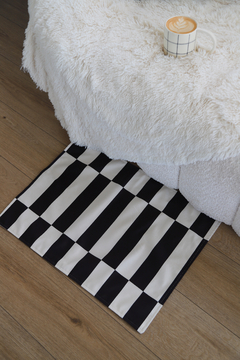 Alfombra Rayas Blanco y Negro - comprar online