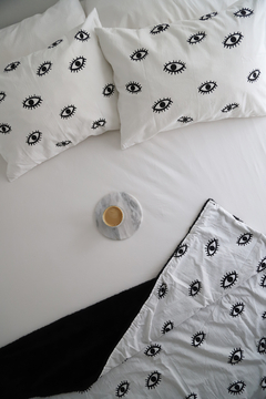 Fundas de Almohada Blanco Ojitos Negro