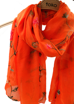 PASHMINA BORDADA ROCOCO DOS - comprar online