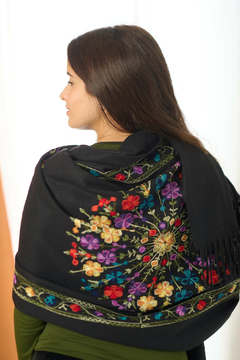 PASHMINA BORDADA ALESSIA - comprar online