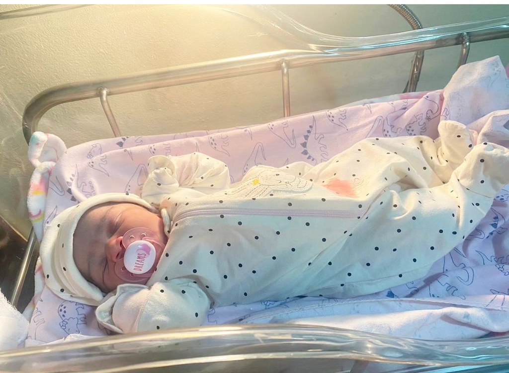 Molde pijama con cierre para bebe