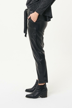 Pantalón LUCHI negro - últimos talle 1 - tienda online