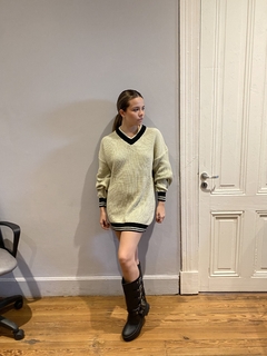 Sweater Lyric - Annika