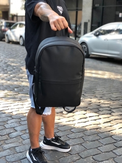 Imagen de MOCHILA MESSI GOMA NEGRA