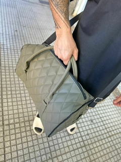 BOLSO ROMBO ENGOMADO VERDE - tienda online