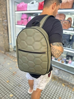 MOCHILA PELOTA GOMA VERDE