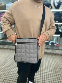 MORRAL ESCOCIA GRIS CAMUFLADO en internet