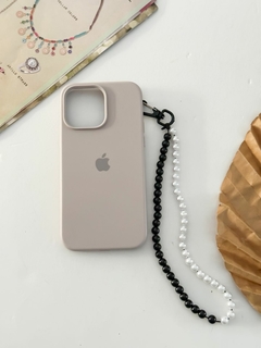 PHONE STRAP BLACK AND WHITE + SUJETADOR - comprar online