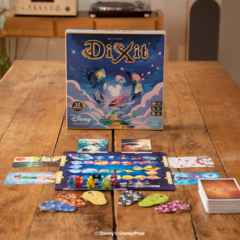 Dixit: Disney Edition + Meeple Extra Promocional - Caixinha Boardgames