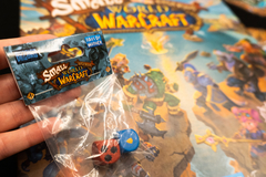 Small World of Warcraft + dados promo na internet