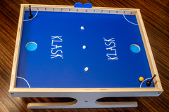 Klask (pré-venda) - Caixinha Boardgames