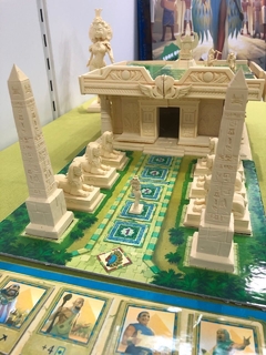 Cleopatra And The Society of Architects - Caixinha Boardgames