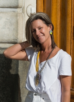 Par de aros Francis aqua amarillo lila en internet